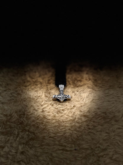 Mjolnir & Fenrir Paracord Braclet